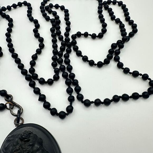 Antique Victorian Whitby jet black cameo jet glass beaded 66” mourning necklace - Picture 5 of 8